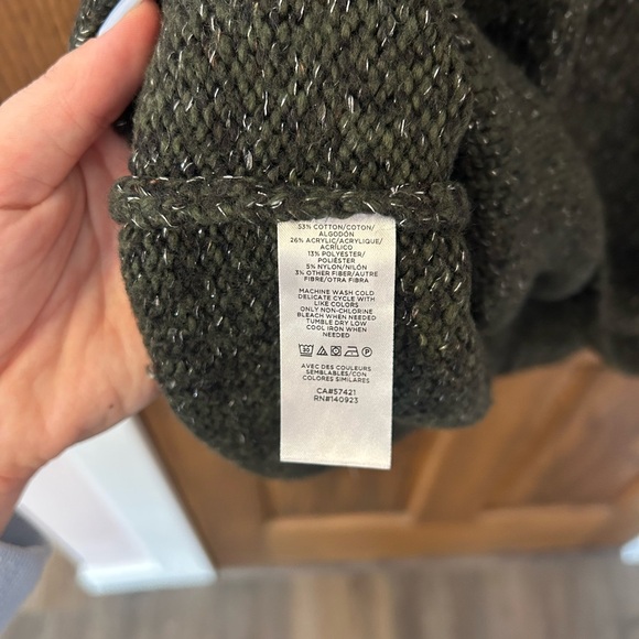 LOFT Dark Green Sparkly Short Sleeve Knit Turtleneck Poncho Sweater Medium NWT - Picture 7 of 8